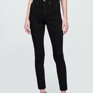 GAP Women's Classic Black Skinny Jeans